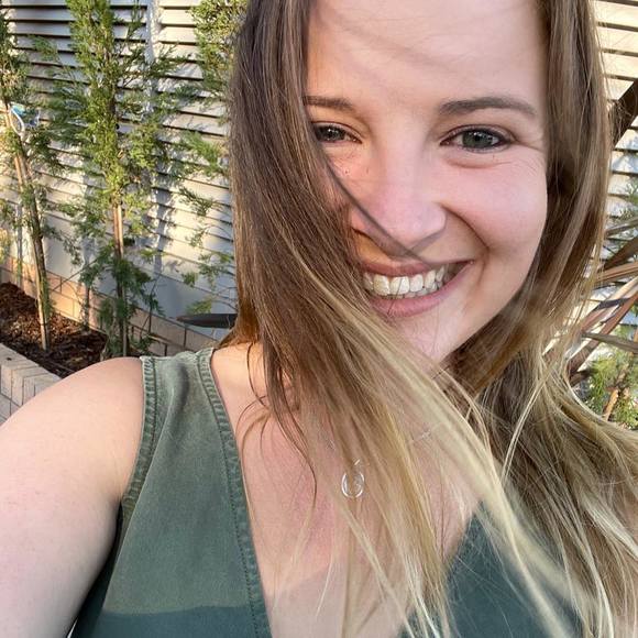 Meet your Posher, Bethany-cassandra - Picture 1 of 1